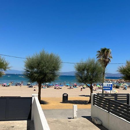 Apartamento En La Playa. Free Parking. Free Wifi Л'Аскала Екстер'єр фото